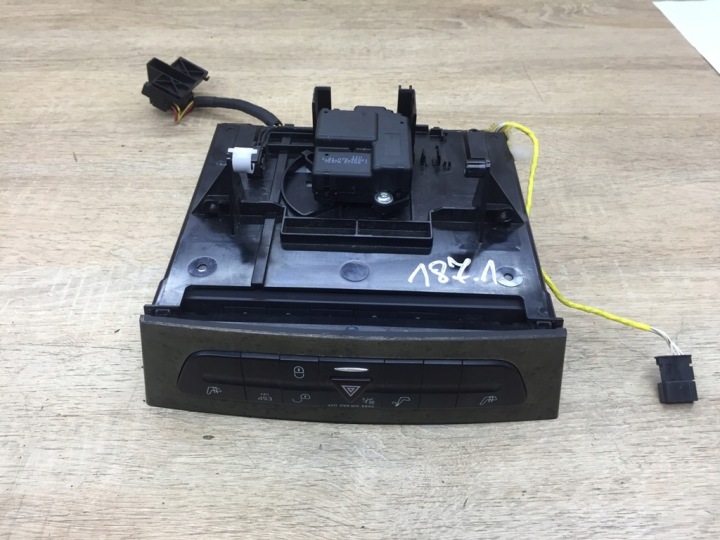 CHANGEUR CHÂSSIS PANNEAU BOIS MERCEDES W219