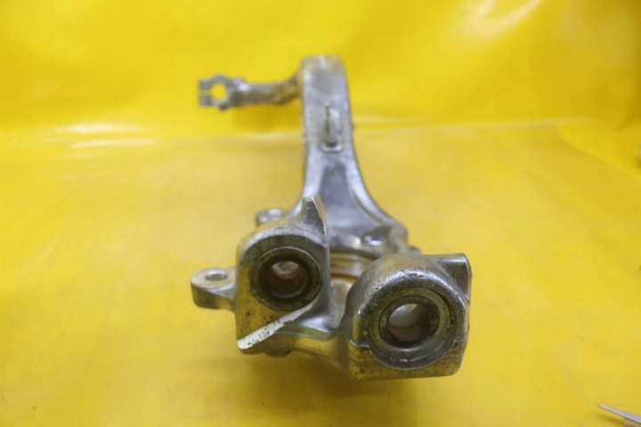 ROTULE DE DIRECTION GAUCHE AVANT AUDI A8 D3 4E0257G