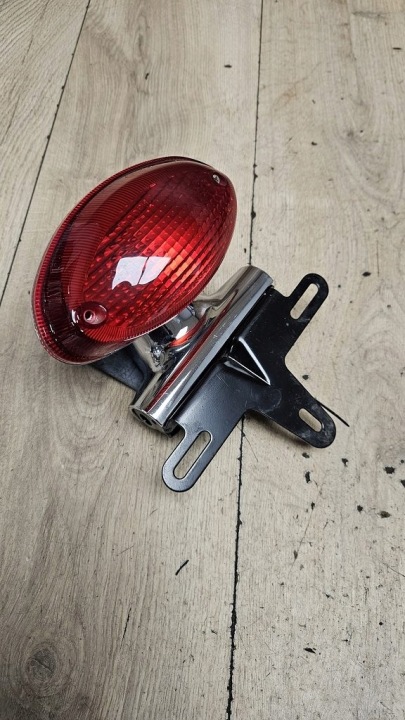 PHARE ARRIÈRE POIGNÉE NUMÉROS TRIUMPH THRUXTON 900
