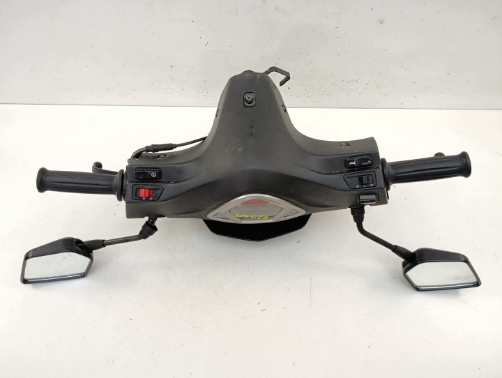 VOLANT COMPLÈTE VERS SCOOTER CHINSKIEGO 50