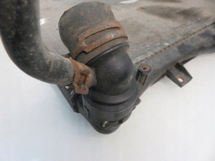 RADIATEUR EAU VW GOLF V 1.9 TDI PD 1K0121253AA