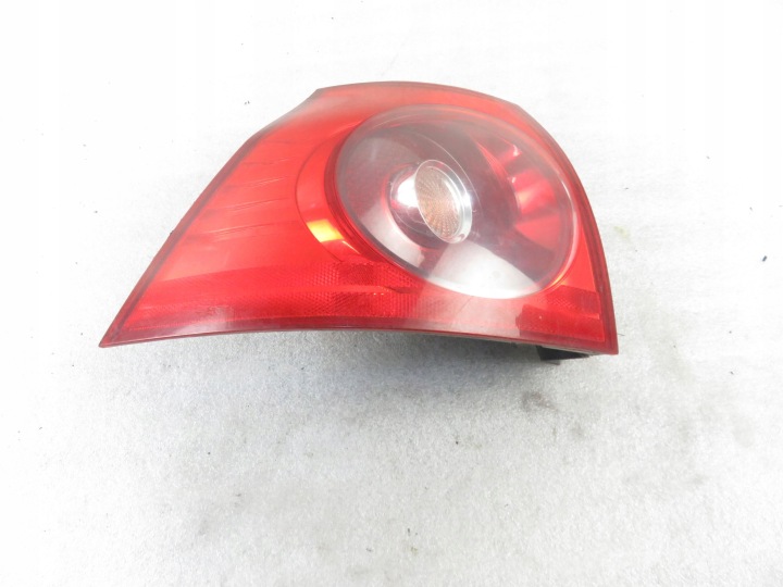 PHARE GAUCHE ARRIÈRE VW GOLF V 1K6945096Q