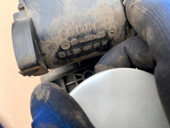 CLAPET GOULOTTE DE REMPLISSAGE CARBURANTS NOIRE MÉCANISME A2166300067 MERCEDES CL W216