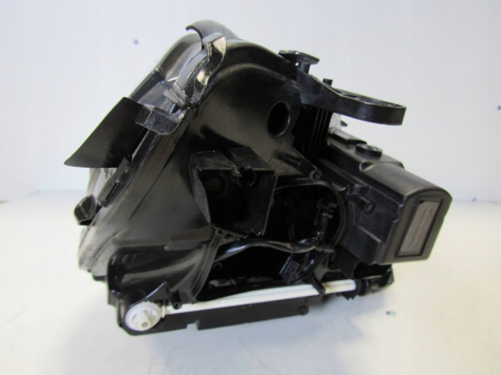 MERCEDES E W212 212 LIFT PHARE GAUCHE AVANT GAUCHE AVANT LED A2128204739