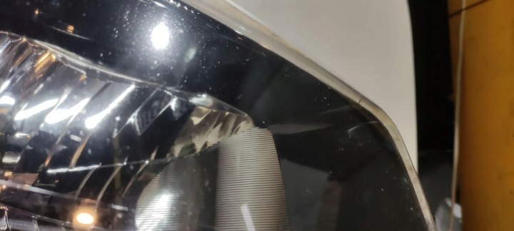 PHARE DROITE AVANT OPEL VIVARO C 260107798R 0.0L DIESEL 2015