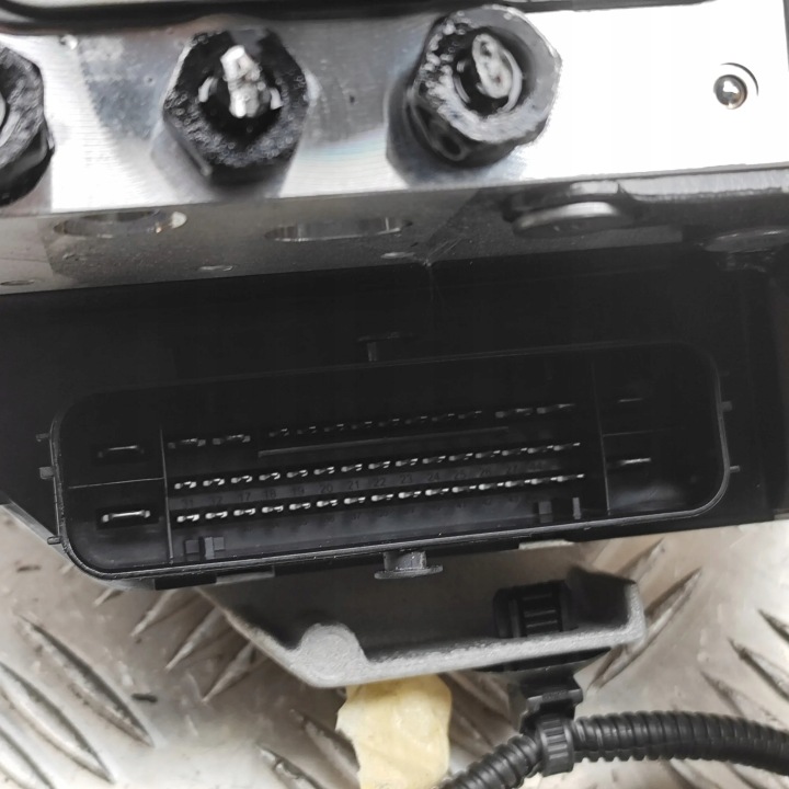 SERVO VOLVO XC40 (536) 32384759 33548897 2.0L 120KW 2024