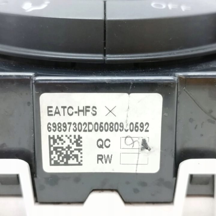 2012 FORD FIESTA PANNEAU CLIMATISATION 8A6T18C612BJ
