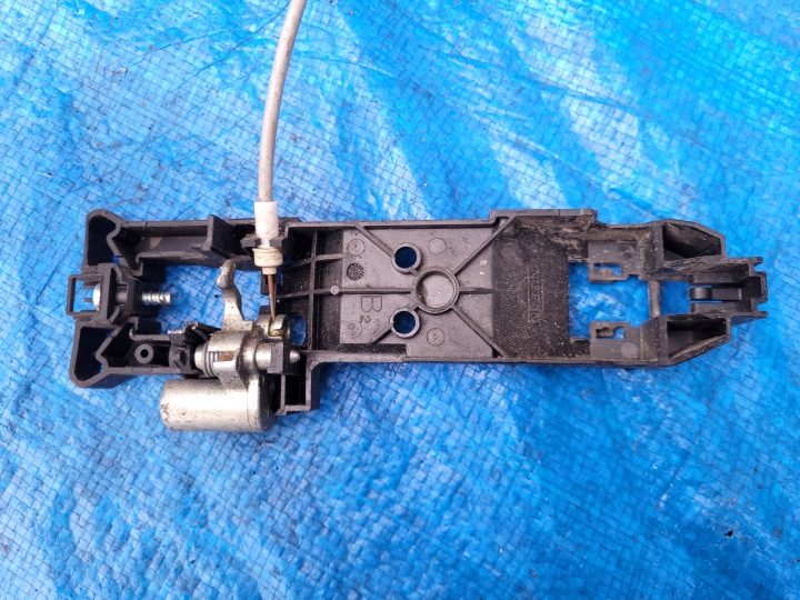 NISSAN NOTE I 1 SERRURE DE PORTE DROIT ARRIÈRE ARRIÈRE 24208078 242275