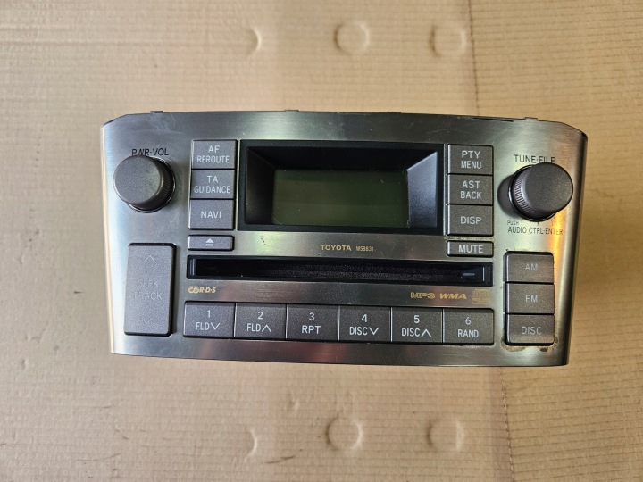 Заказать Toyota avensis t25 03-08 радио lift из Польши