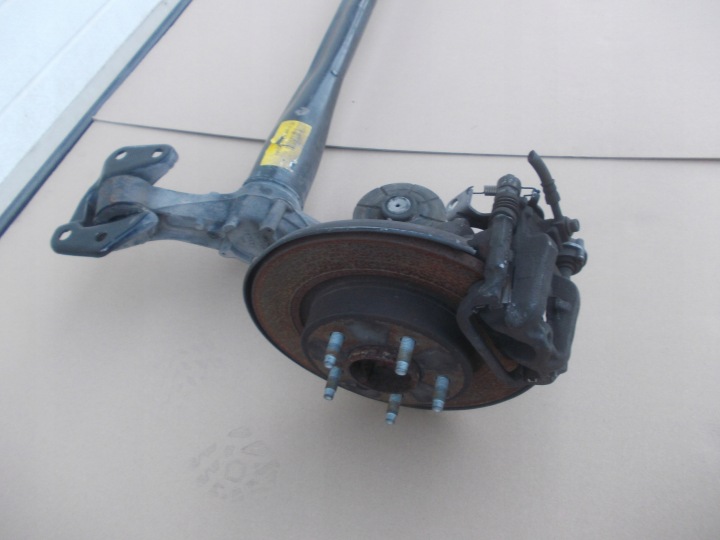 POUTRE ARRIÈRE AXE CHEVROLET ORLANDO