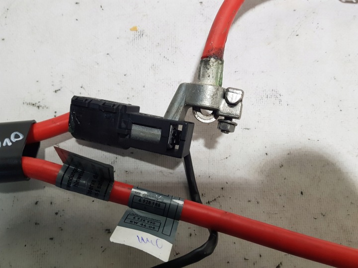 SERRE-CÂBLE POSITIVE BMW E63 E64 6928990 6928988