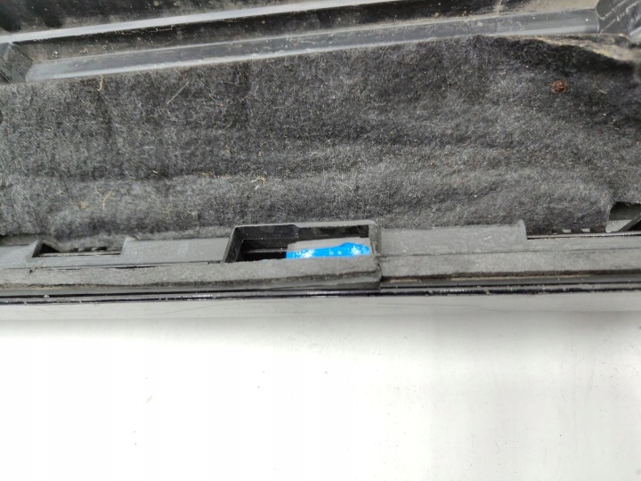 AUDI A8 D5 S-LINE MOULURE SEUIL DROITE 4N0853856B