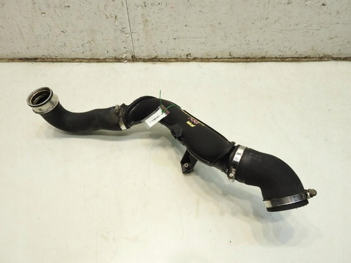 TUYAU FIL ÉCHANGEUR D'AIR DE SURALIMENTATION SKODA SUPERB II 1.8 TSI 1K0145770N