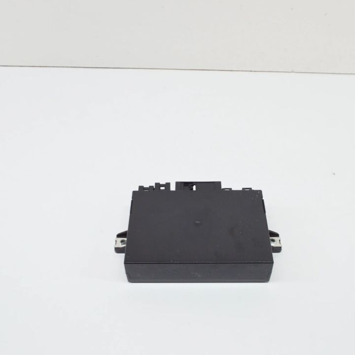 MB E T-MODEL S211 UNITÉ GESTIONNAIRE TYLNYMI DRZWIAMI A2118702685