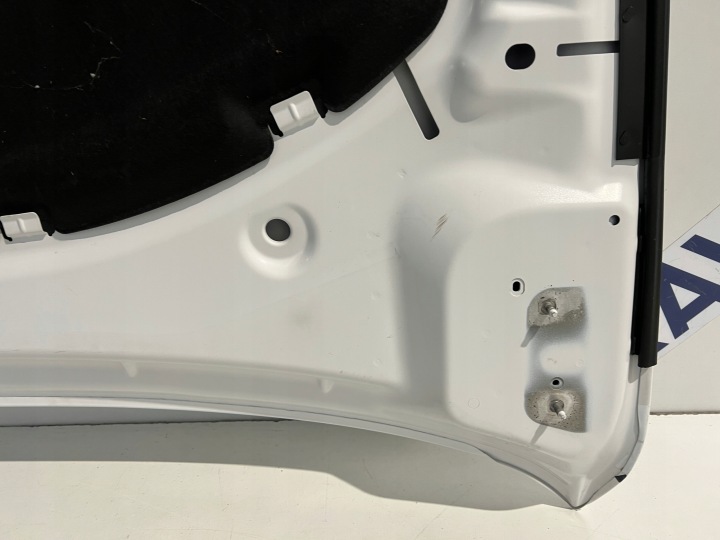 CAPOT COUVERCLE MOTEUR INSONORISATION MASERATI GRECALE M182