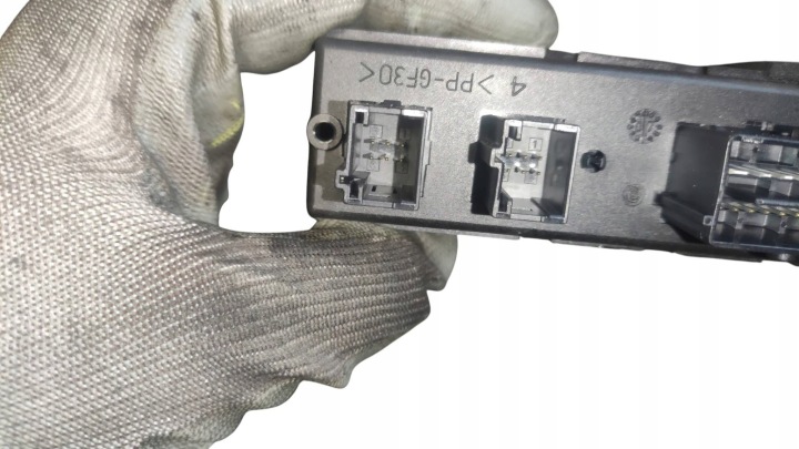 PETIT MOTEUR VITRES PORTES DROIT AVANT CITROEN C4 GRAND PICASSO 9682495580