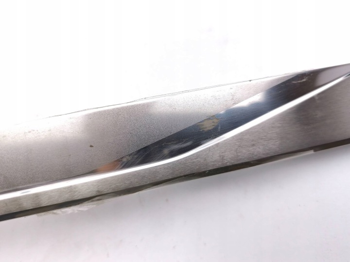 SKODA SUPERB IV MOULURE SEUIL SEUIL AVANT DROITE 3P0853814