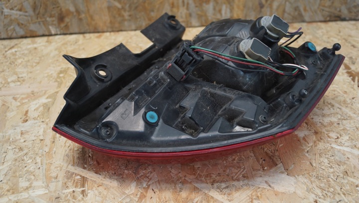 PHARE DROIT ARRIÈRE JEEP COMPASS I LIFT 11- 05182542
