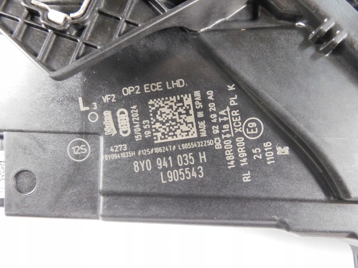 AUDI A3 8Y LIFT S3 PHARE GAUCHE MATRIX 8Y0941035H COMPLÈTE