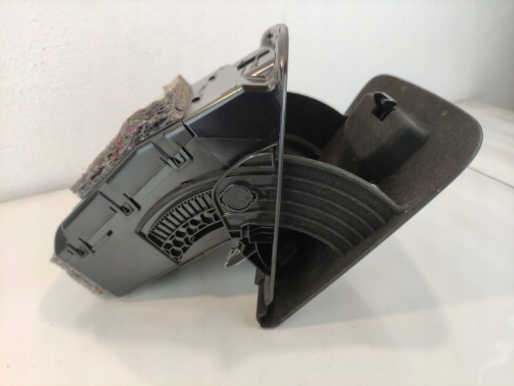 BMW 5 G30 G31 TIROIR BOÎTE À GANTS 83202206