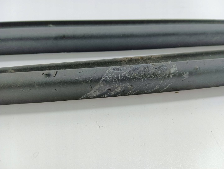 AUDI A3 8Y 2021 USZCZELKA/PRZESLONA VITRES AVANT 8Y0854328