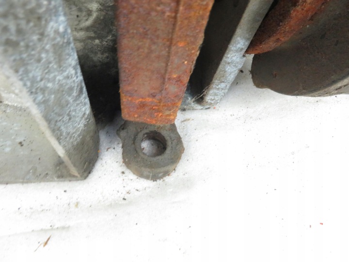 MOTEUR ENGRENAGE CHARIOTS TOYOTA 7SLL16 TTL140B TTL140B DS41
