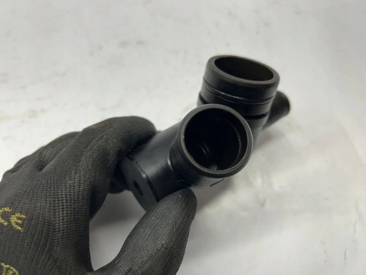 LAND ROVER DISCOVERY SPORT FIL AQUATIQUE TURBOCOMPRESSEURS W5848 2020 2000CM3