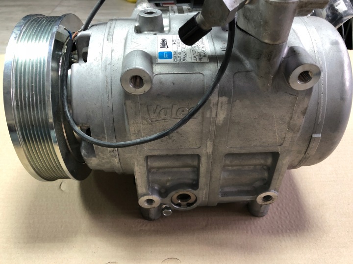 COMPRESSEUR DE CLIMATISATION SELTEC VALEO TM-55 NEUF