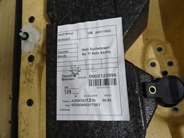 COLLECTEUR PORTES DROIT AVANT MERCEDES W209 A209 COUPÉ NR511