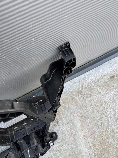 PANNEAU AVANT RENFORCEMENT AVANT KIA SPORTAGE V 2021 64101-R2000 NEUF ORIGINAL
