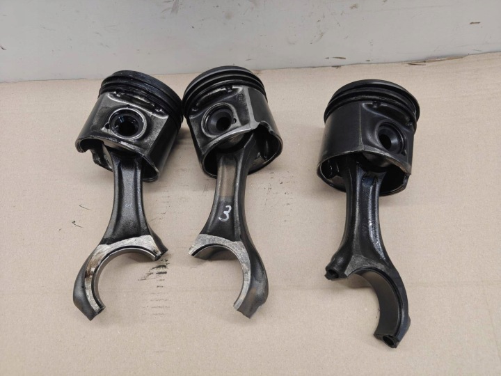 IVECO DAILY 2.3 DIESEL 06- PISTON PISTONS