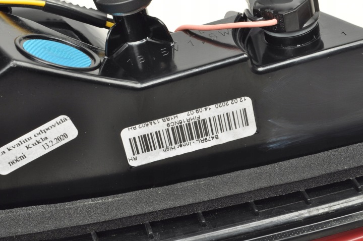 FORD FIESTA MK8 PHARE DROITE ARRIÈRE DANS COUVERCLE DE COFFRE H1BB-13A602-BH