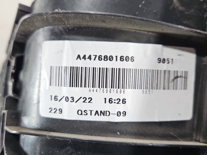 DEGRÉ MERCEDES VITO W447 14- A4476801606 AVANT DROIT