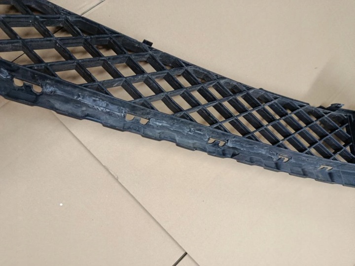 RENAULT LAGUNA III GT GRILLE CENTRALE PARE-CHOCS AVANT PHARES ANTIBROUILLARD OE