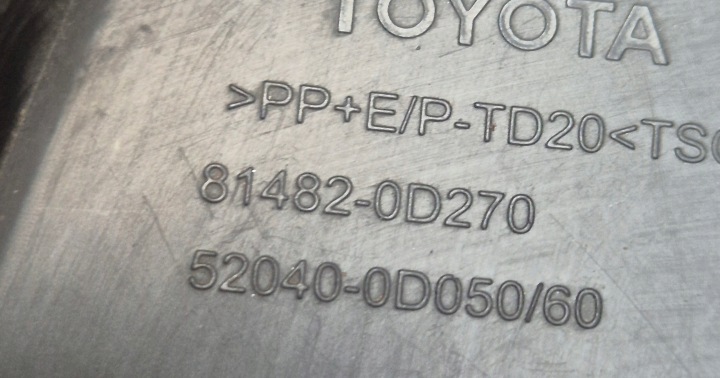 CALANDRE PARE-CHOCS TOYOTA YARIS HAYON 2015- 520400D050