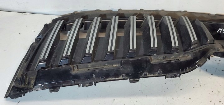 GRILLE CALANDRE SKODA SUPERB III 3 LIFT 3V0853653G 3V0853653K