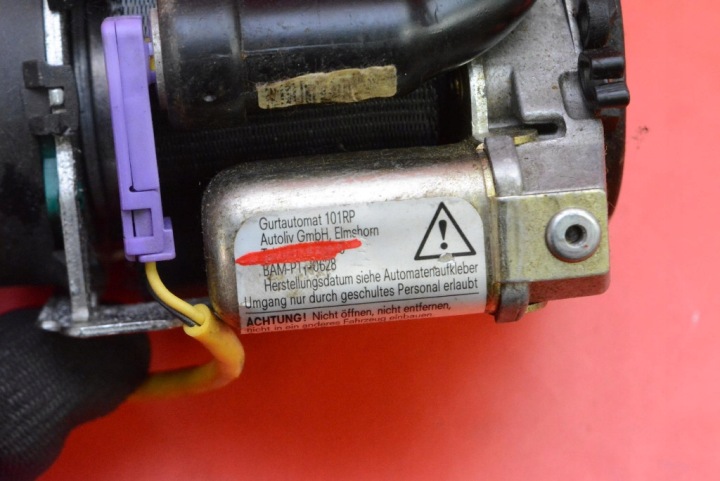 CEINTURE DE SÉCURITÉ GAUCHE AVANT TENDEUR EUROPE 1K3857705C VW GOLF 5 V 03-09