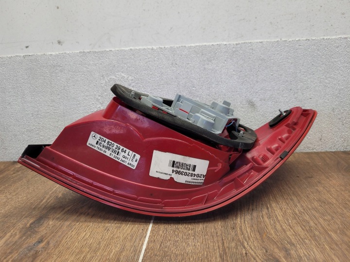 MERCEDES C 204 W204 UNIVERSEL LIFT A2048203964 PHARE GAUCHE ARRIÈRE GAUCHE ARRIÈRE
