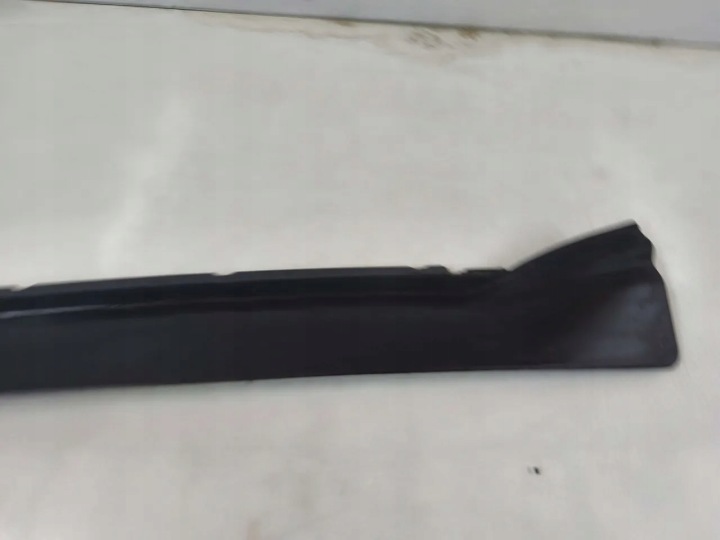 LAND ROVER DEFENDER EXTÉRIEUR GARNITURE BILARU B. GAUCHE 2025 SUV 2/3DR