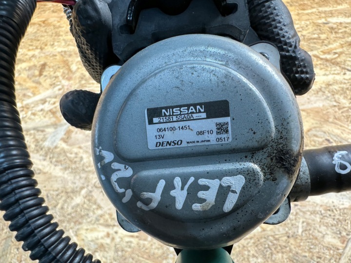 SUPPLÉMENTAIRE POMPE À EAU NISSAN LEAF II 215815SA0A 2019-
