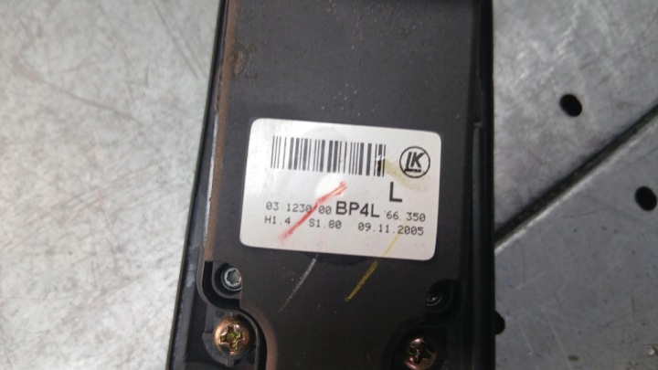 COMMUTATEUR VITRE GAUCHE AVANT MAZDA 3 I BK 2.0B 03-09R 03123000BP4L66350