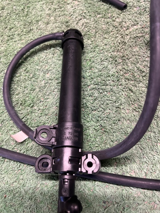 LAVE-GLACE PHARES JAGUAR XJ X351 C72DC GAUCHE DROIT