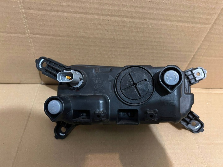 PHARES ANTIBROUILLARD GAUCHE LED FJD HYUNDAI TUCSON IV LIFT 92207N7650