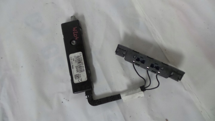 MODULE AMPLIFICATEUR D'ANTENNE 2048200189 W204 MERCEDES
