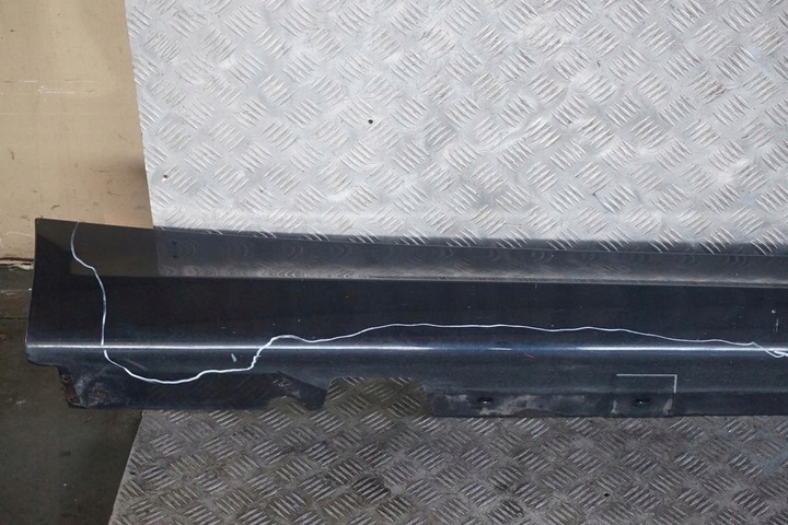 BMW E90 FACING, PANEL SILL RIGHT CARBONSCHWARZ M-PACKAGE photo 3 - milautoparts-fr.ukrlive.com