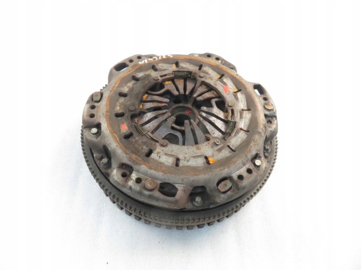 VOLANT BIMASSE MERCEDES CLA X117 CLA 180 D 123103272R L030240GR100