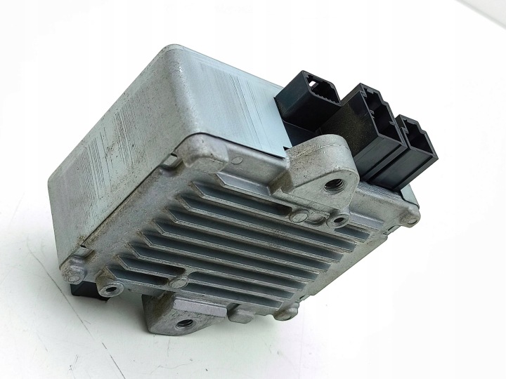MITSUBISHI OUTLANDER 2014 MODULE AMPLIFICATEUR 8633A049