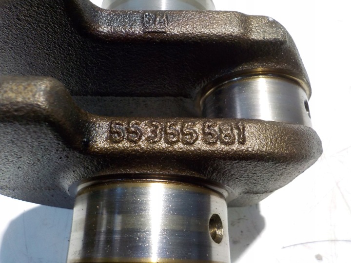 OPEL ASTRA IV J 13R 1.6 TURBO 179KM A16LET VILEBREQUIN 55355581 NOMINAL