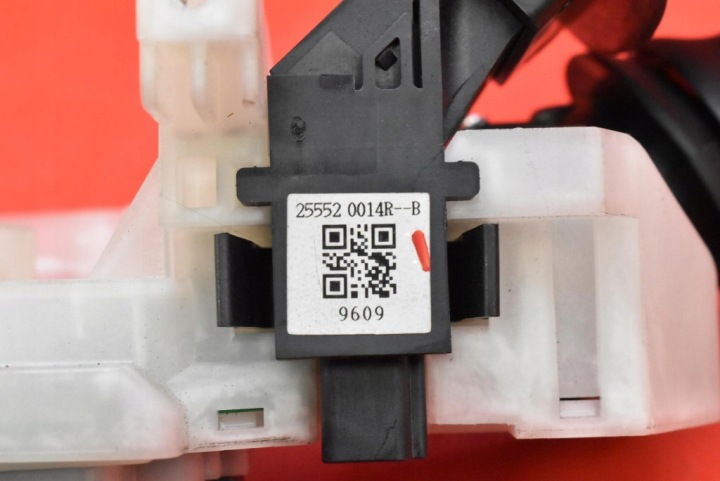 COMMUTATEUR COMPOSITE ARAIGNÉE 255670019R RENAULT MEGANE 3 III 5D HAYON 08-14