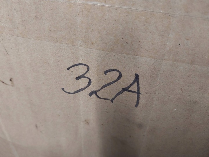 DOUILLE D'AMPOULE ARRIÈRE GAUCHE AUDI A4 B6 8E 8H BERLINE 153947